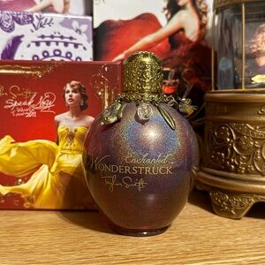 Wonderstruck Enchanted + Gift Set